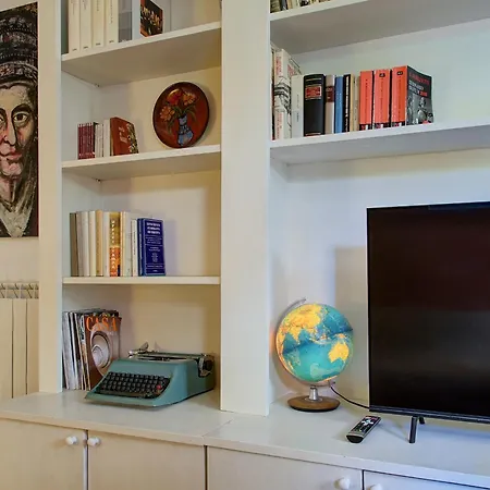 Interno 9 A San Pietro-3
