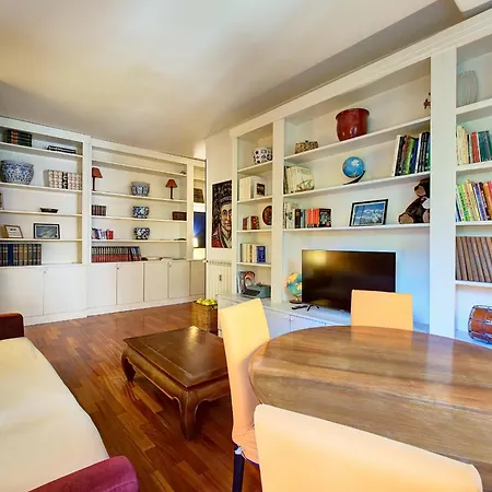 Interno 9 A San Pietro-3